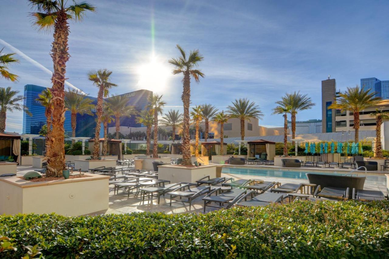 Mgm Signature-27-805 F1 Track & Strip View Balcony Las Vegas Exterior foto